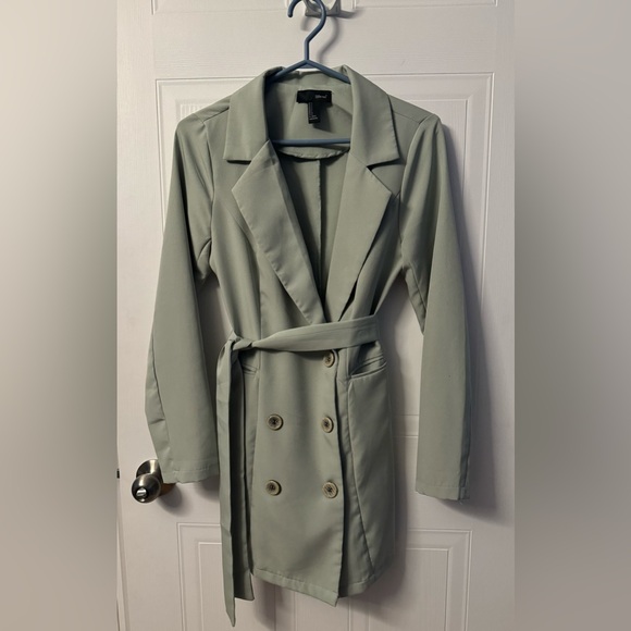 Blazer - Picture 1 of 2